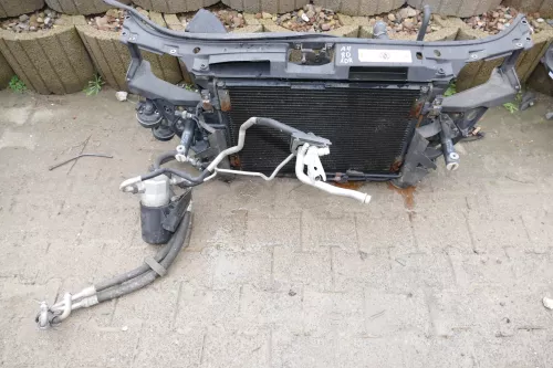 VW Passat 3B Schloßträger für Klimaanlage Klima Kondensator Leitung 1,8 T 1,9TDI