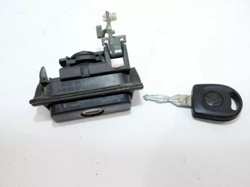 VW Golf 3 Limousine Kofferraumschloß Heckschloß Schloß hinten 1x Schlüssel (100216)