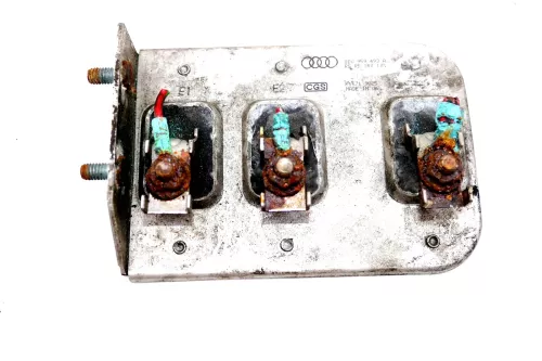 Audi A4 Passat 3B Steuergerät Lüfter Vorwiderstand Lüftersteuergerät 8d0959493a