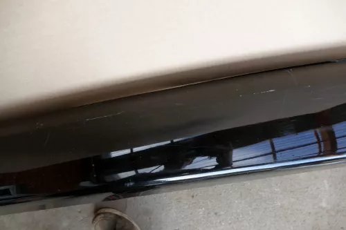 VW Polo 6N Stoßstange hinten Oberteil der 2-geteilte Heckstoßstange schwarz L041 (100309)
