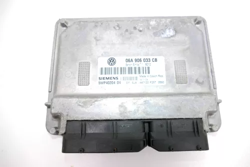 VW Golf 5 Steuergerät Motor 1,6l 75kw BGU 06A906033CB 101PS (100321)