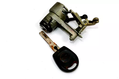 VW Lupo Golf 4 Polo 6N Kofferraumschloß Heckschloß Schloß hinten + Schlüssel