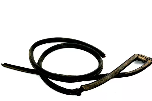 VW Golf 3 & 4 1E Cabrio Dichtung Tür vorn + Seitenscheibe hinten links 1E0847329 (100502)