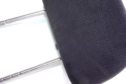 VW Golf 4 Bora Kopfstütze vorne oder hinten schwarz schwarzes Muster (100954)