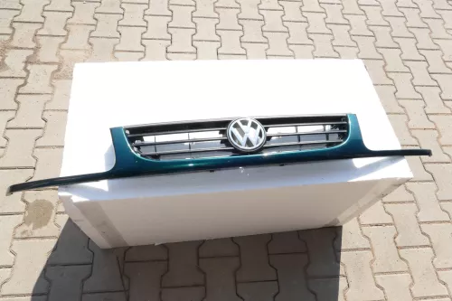 VW Polo 6N Kühlergrill Grillleiste grün LC6P vorne Leiste Grill VW Zeichen (100984)