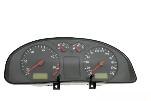VW Passat 3B Tacho Tachometer Kombiinstrument 495.100km 3B0919881N 1,9 TDI