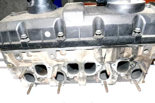 VW Golf 5 Touran Zylinderkopf Kopf 1,9 TDI 74kw 101PS AVQ oder 77kw BKC 105PS (101597)