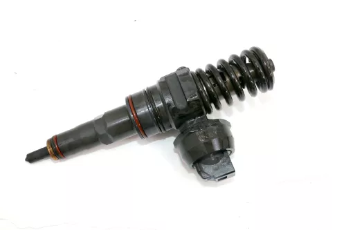1x Audi A3 8P Touran Pumpe Düse Element 1,9 TDI 038130073AG BKC AXR BXE AXC AXB (101951)