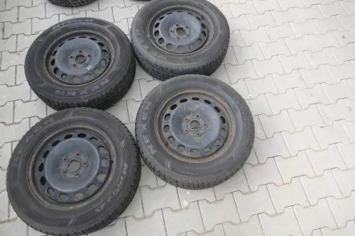 Audi A4 A6 Reifen M+S 215/60 R16 95H Felgen 6j x16H2 ET50    6,5mm