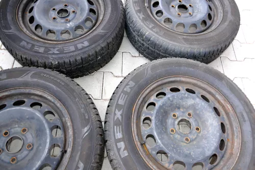 Audi A4 A6 Reifen M+S 215/60 R16 95H Felgen 6j x16H2 ET50    6,5mm  (102349)