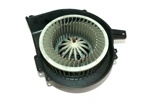 VW Polo 9N 9N3 Lüfter Lüftermotor Motor Heizung Innen 6Q1820015C 6Q1819015G  (102933)