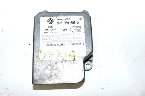 VW Polo 6N2 Bora Steuergerät Airbag Airbagsteuergerät 6Q0909605A Index 03 Golf