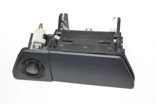 Audi A4 B5 Aschenbecher vorne 8D0857951B bis ca. Bj. 1999.