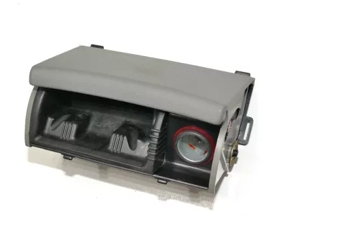 VW Passat 3B Aschenbecher Zigarettenanzünder vorne grau (103482)