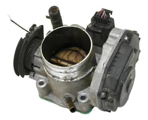 VW Golf 4 Bora Drosselklappe 06A133064J AKL AEH 1,6 74kw 101PS (OHNE TEMPOMAT