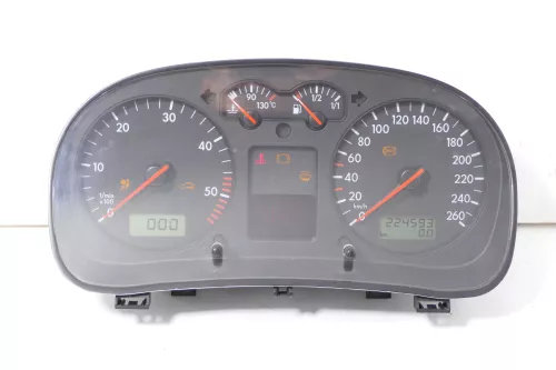 Golf 4 Tacho Tachometer Kombiinstrument ca.224.000km 1J0920822C 1,9 TDI 85kw AJM (104276)