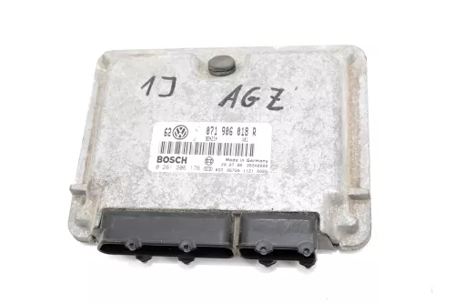 VW Golf 4 Steuergerät Motor Motorsteuergerät 2,3 110kw 150PS AGZ 071906018R (104344)