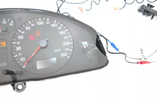 Audi A4 B5 Tacho Tachometer Kombiinstrument 259000km 8D0919861A Diesel 1,9 TDI (104387)