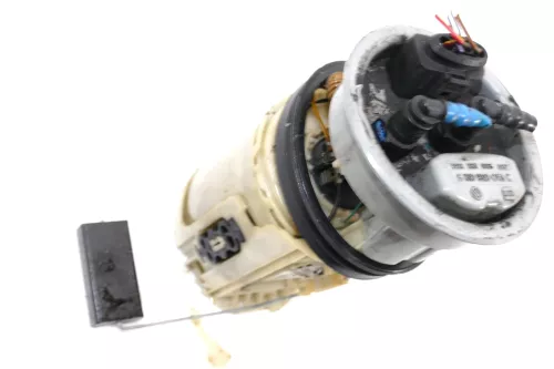 VW Polo Kombi 6K Benzin Pumpe Tank Kraftstoffpumpe 6K0919051C / D