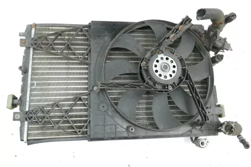 VW Polo 9N Ibiza Klimakondensator Kondensator Kühler Lüfter 6Q0820411H (104643)