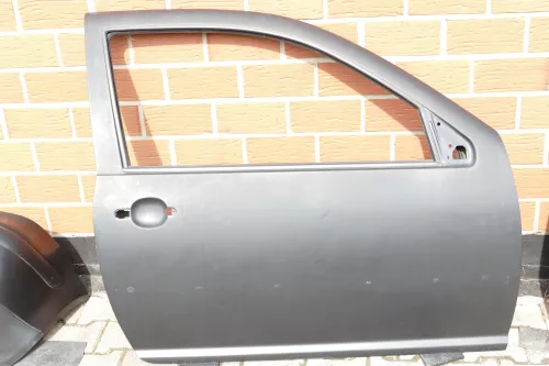 VW Golf 4 Tür vorne rechts Beifahrertür 2/3-Türer schwarz matt (104794)