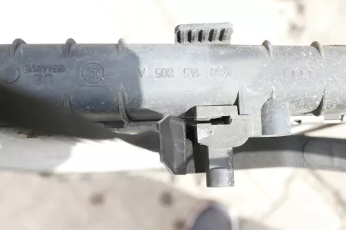 Audi A6 4B Schloßträger Kühler Klima Träger 2,5 TDI V6 4B0805588N (104807)