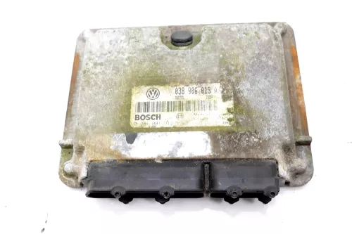 VW Polo Kombi Motorsteuergerät Steuergerät 038906013AJ 1,9 68PS AGP AQM Motor