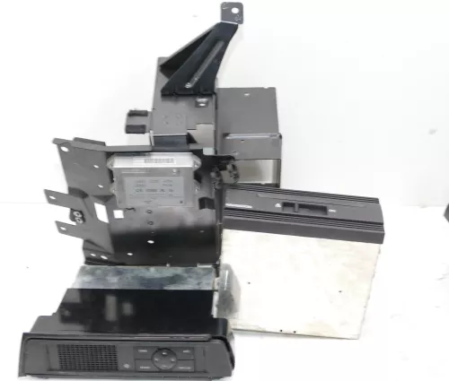 VW Passat 3B 3BG  Navi Navirechner Steuereinheit 4D0919887D Bedienteil Rechner (105223)