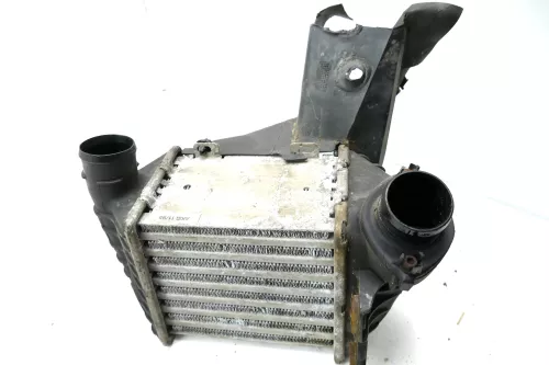 VW Golf 3 Vento Ladeluftkühler Ladeluft Kühler 1H0145805B/A 1Z TDI 66kw 90PS