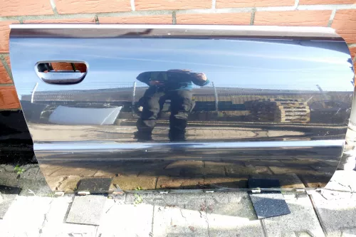 Audi A4 B5 Tür vorne rechts schwarz LZ9W (Leiste+Griff vergleichen) Facelift