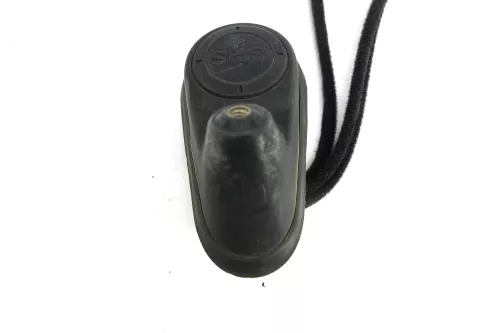 Audi A6 4B C5 A4 A3 8L Antenne Antennenfuß Fuß Antennensockel GPS 8L0035501E (105422)