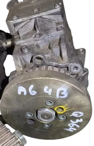 Audi A6 A4 8E Einspritzpumpe 2,5 TDI 110kw150PS AKN Motor 059130106B Schaltung (105588)