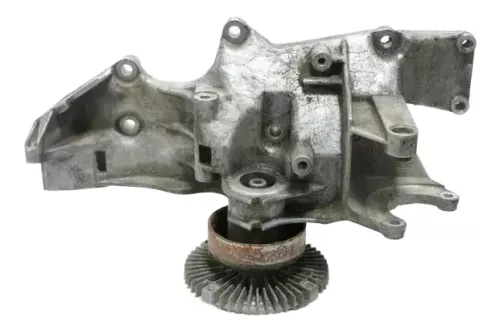VW Passat 3B A4 Halter Konsole Lichtmaschine Träger 1,6 ALZ 75kw 06B903141H ALT (105745)