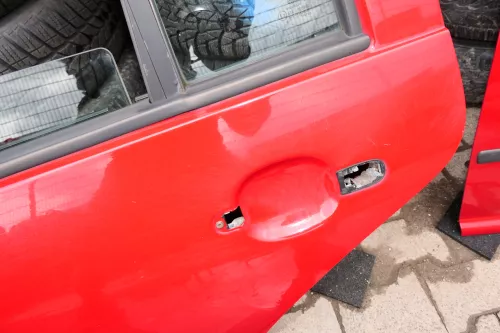 VW Golf 4 Bora Tür hinten links nur Kombi / Variant rot LY3D (106369)