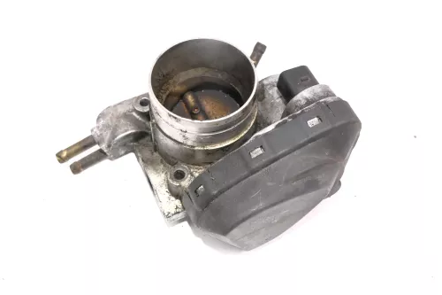 VW Passat 3BG Audi A4 B5 Drosselklappe 06B133062P 06B133062D ALZ 8E 1,6 75kw (106476)