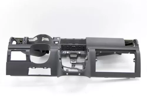 VW Fox 5Z Armaturenbrett Cockpit Amaturbrett schwarz mit Kratzer