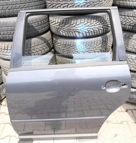 VW Passat 3B 3BG Kombi Variant Tür hinten links grau LC7V (106778)