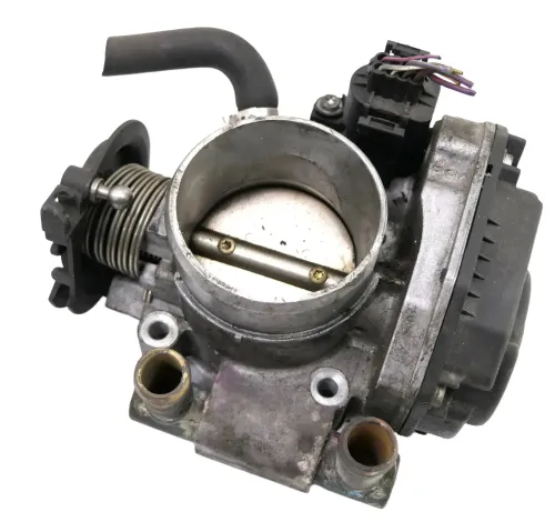 Audi A4 B5 Drosselklappe ADP 1,6l 74kw 101PS 058133063 VW Passat 3B