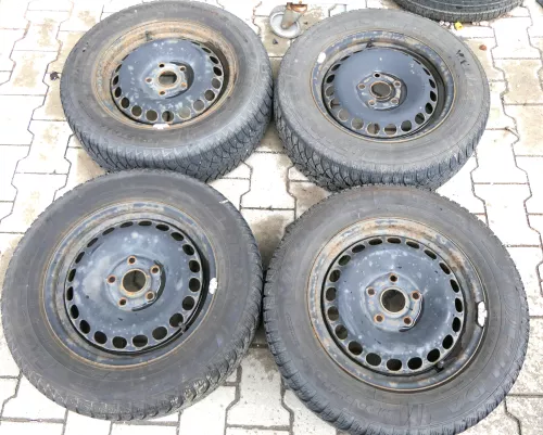 Audi A4 B5 A6 4B Winterreifen M+S 195/65 R15 91T Reifen 6jx15H2 ET45   5mm (107535)