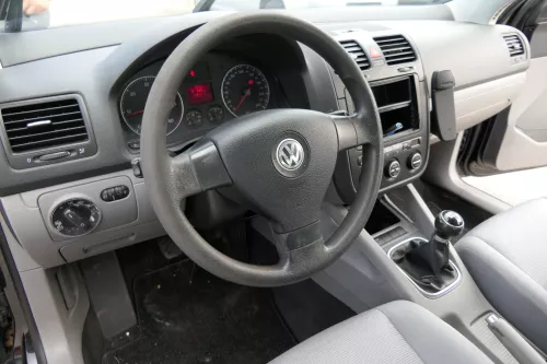 VW Golf 5 Armaturenbrett Cockpit Amaturbrett - ohne Anbauteile - Farbe Grau (107563)