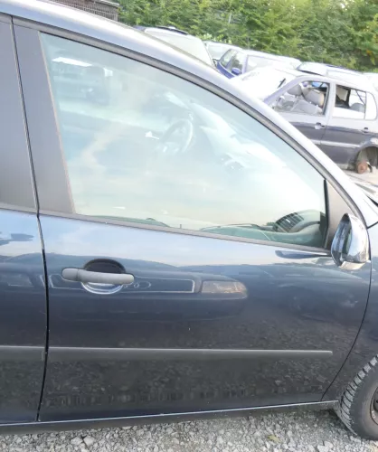 VW Golf 5 1K Tür vorne rechts Beifahrertür grau blau LC5F- ohne Anbauteile (107841)
