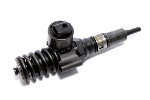 1x Audi A3 8P Touran Pumpe Düse Element 2.0 TDI 03G130073G Einheit BKD AZV (108698)