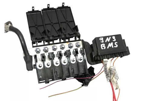 VW Polo 9N 9N3 Kasten Abdeckung Batterie Sicherungsträger Sicherung