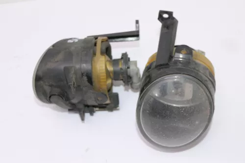 VW Golf 5M Plus Nebelscheinwerfer Nebelleuchte rechts und links (109094)