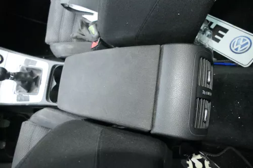VW Passat 3C Mittelarmlehne Armlehne Fach original komplett zum nachrüsten (109295)