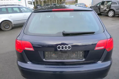 Audi A3 8P 4/5-Türer Heckklappe Klappe hinten blau LZ5J- ohne Anbauteile (109348)