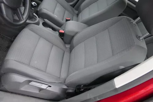 VW Touran 1T Sitz Fahrersitz links vorne anthrazit dunkel mit Tisch (109563)