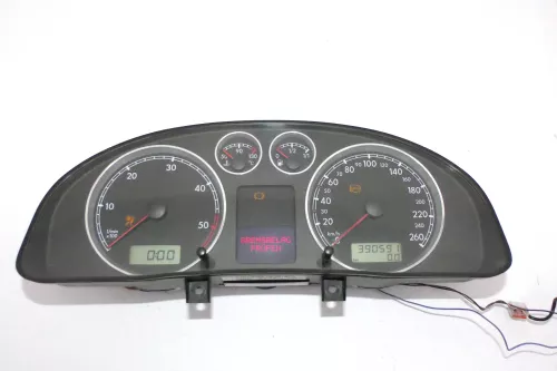 VW Passat 3BG Tacho Tachometer Kombiinstrument 390.000km 3B0920827A Diesel TDI