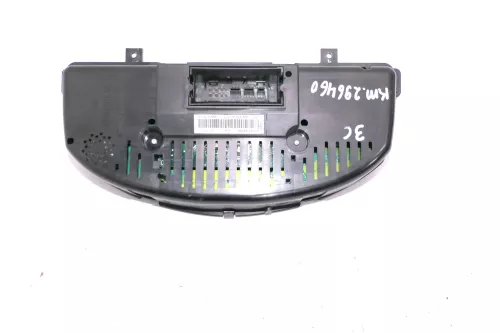 VW Passat 3C Tacho Tachometer 296.000km 3C0920871 X Diesel TDI  (109928)