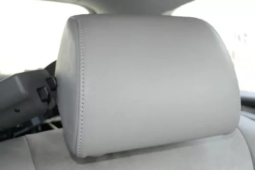 Audi A6 4F C6 Kopfstütze hinten links Kopfstützen Leder platin-Hell (grau) 49A